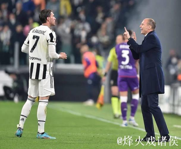 佩杜拉:米兰想先签菲尔克鲁格过渡,明夏再免签弗拉霍维奇 佩杜拉:米兰想先签菲尔克鲁格过渡,明夏再免签弗拉霍维奇